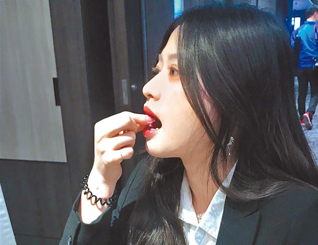 家医科医师提醒，体重控制绝非一蹴可几，减重药物也不能用一辈子，还是得靠个人努力。（郑郁蓁摄）