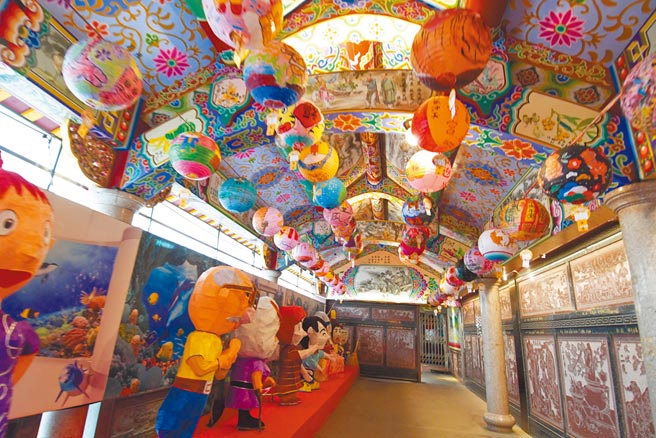 北斗奠安宫新春花灯大赏已传承成了辉煌的传统。（吴敏菁摄）