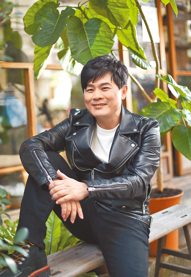 苏明渊新专辑《敢敢》唱出对于父亲、老婆及女儿的情感。（陈俊吉摄）