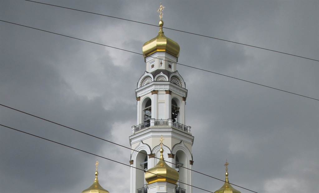 俄国艳星在旅馆自拍，把教堂尖顶也给入镜，引起亵渎宗教的痛批。图/WIKI(photo:ChinaTimes)