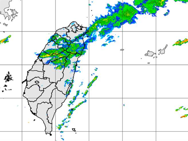 東北風影響，今、明兩天迎風面地區有降雨機率。（中央氣象局提供）