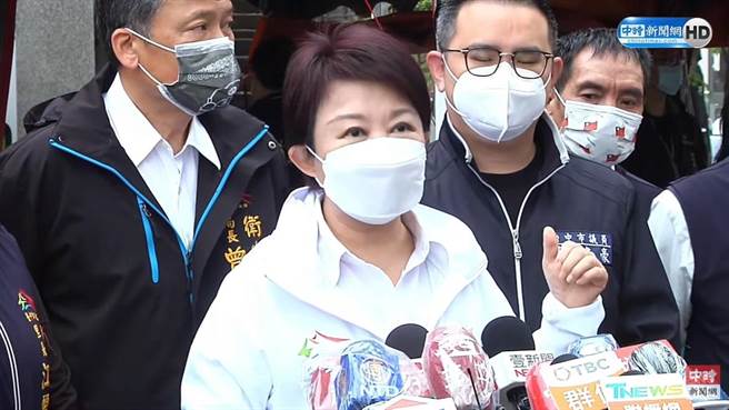 台中市长卢秀燕宣布台中市24日起全面禁止探病，陪病原则上也以1人为主。（图／翻摄自中时新闻网直播）