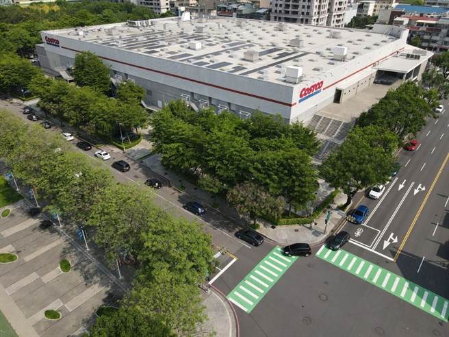 空拍机掌握辖区车流状况。（警方提供）