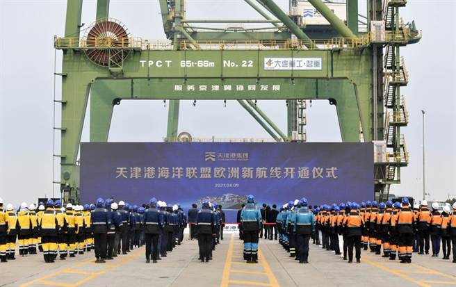 大陆货物贸易进出口规模首次突破6兆美元，创下歷史新高。（摘自新华社）