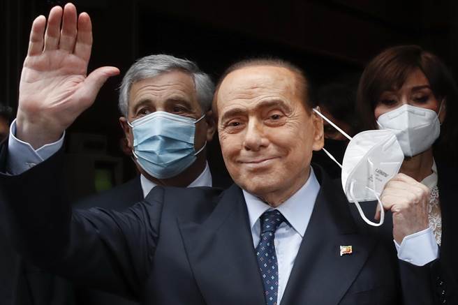 義大利前總理貝魯斯柯尼（Silvio Berlusconi）。(圖／美聯社)