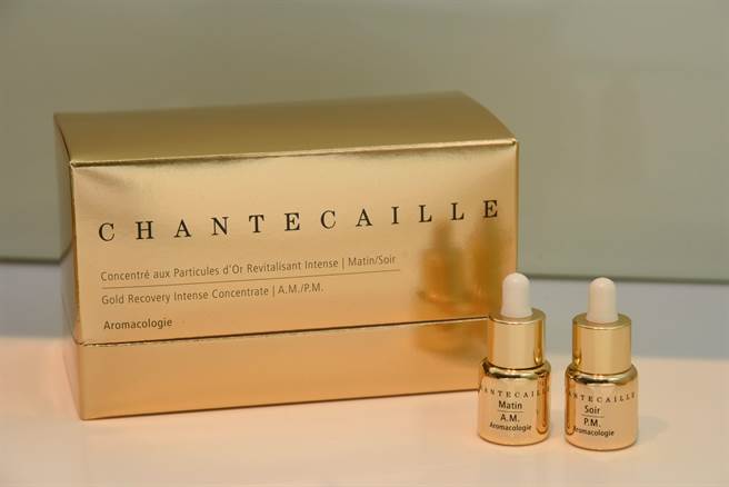 香缇卡极致纯金赋活日夜安瓶，2万4000元。（香缇卡提供）