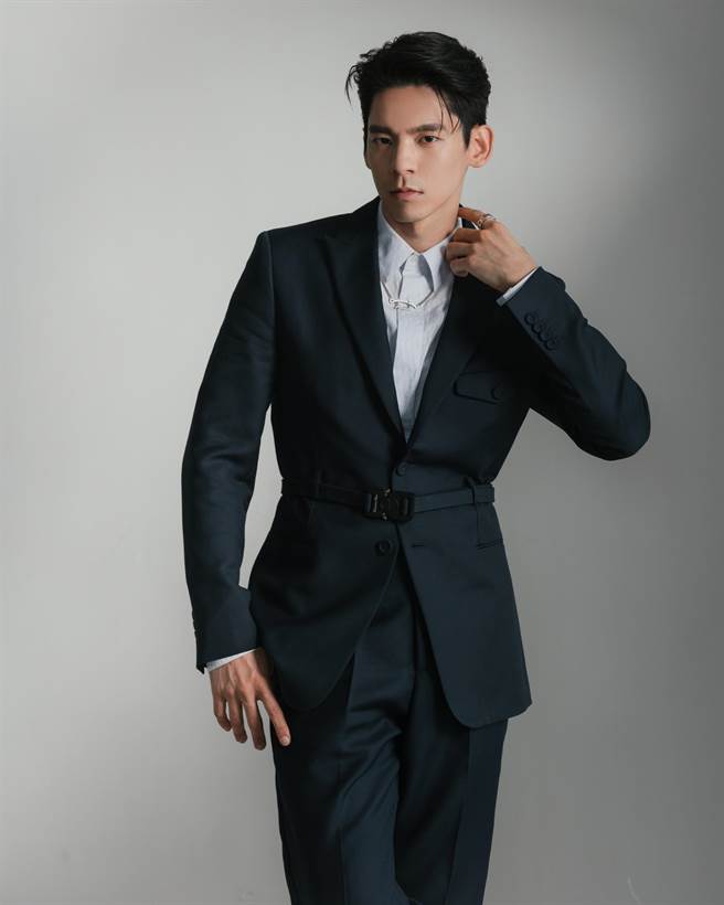 迪奥香水形象大使林柏宏用香氛传情，情人节也将与粉丝展开快闪之约。（迪奥提供） 