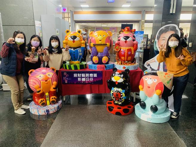 南投燈會將如期舉行，彩繪公仔先亮相。（廖志晃攝）