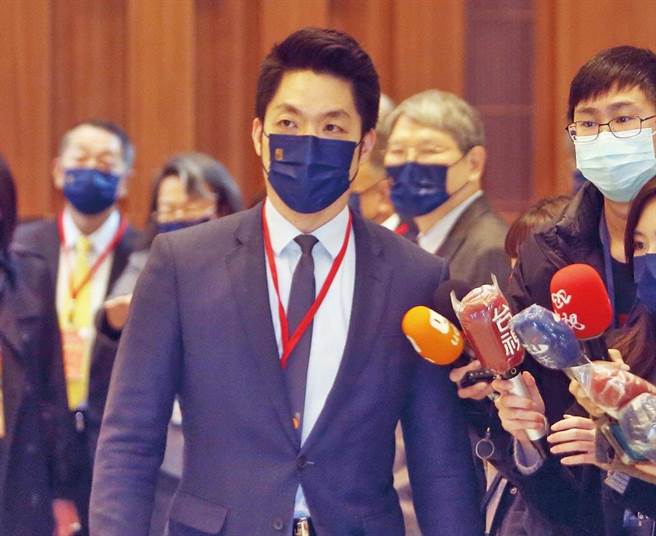 經國七海文化園區暨蔣經國總統圖書館22日開幕，身為蔣家後代的立委蔣萬安（見圖）出席活動，力讚祖父「一直以來是民眾感念的總統」更表示自己會學習蔣經國「勤政愛民」！（陳怡誠攝）
