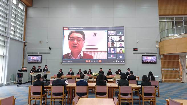 2022年南山模拟联合国会议今（24日）在新北市南山中学正式开幕。（南山中学提供）