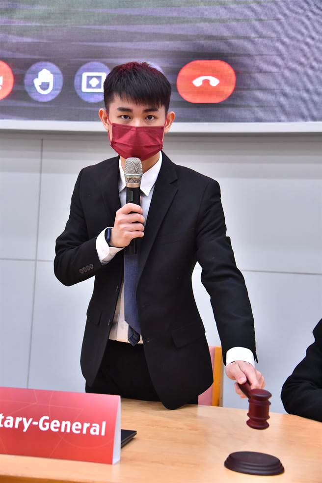 2022年南山模拟联合国会议今（24日）在新北市南山中学正式开幕。（南山中学提供）