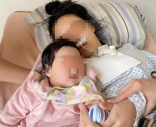 香港女子去年9月在台中1间妇产科生产，术后因子宫收缩不良大出血，转院后紧急输血1万毫升，拆除子宫后保命，但最后因「缺氧性脑病变」成植物人。（翻摄自脸书「爆料公社」）