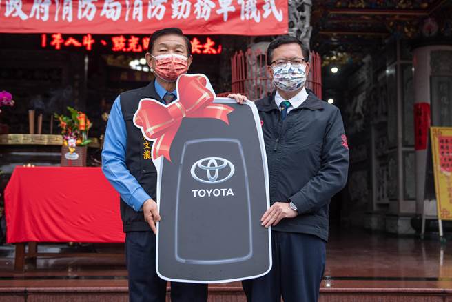 创立65年的德林寺，24日捐消防勤务车，提升大竹地区救灾救护能量。(蔡依珍摄)