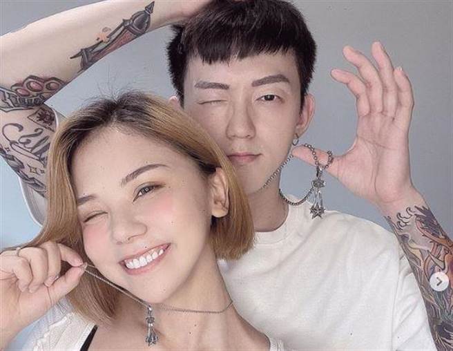 蕾菈跟汤宇常高调放闪。(图/翻摄自蕾菈IG)
