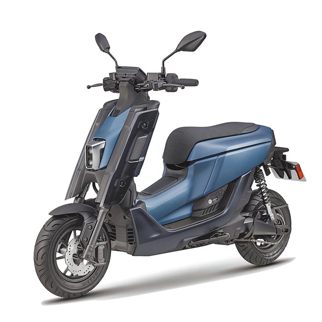 YAMAHA EMF提供寂光蓝（见图）、闇驰黑、苍邃绿等3色。 （台湾山叶提供）