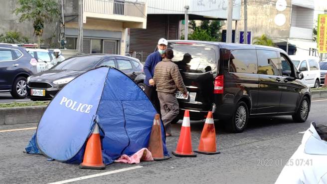莊姓老婦清晨被酒駕蘇男撞飛當場死亡。警方循線聯繫到肇事逃逸的蘇男投案。（資料照）