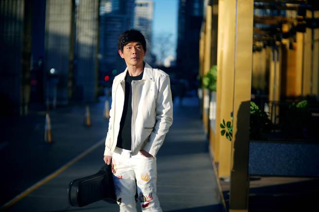 黃品源推出新歌〈我溫暖可愛的家〉。（金力海娛樂提供）