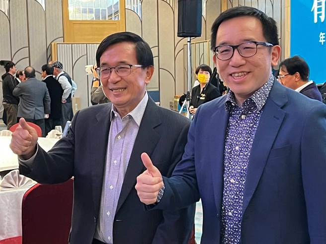 民进党高市议员选举预计4月初选，但地方早已打得火热，日前传出正国会推派议员人选狠踩陈致中选区地盘，导致父亲陈水扁致电给立法院长游锡堃、前交通部长林佳龙一事。（本报资料照片）