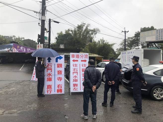 大溪警方春節期間祭出交通疏導措施請用路人配合。（警方提供／呂筱蟬桃園傳真）