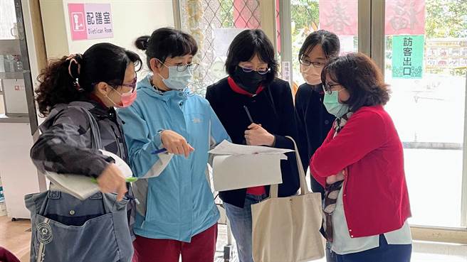 台北榮總感控團隊查核指導（台北榮家提供）