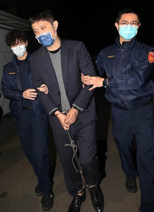 新北地檢署查出，林秉樞2020年10月至去年9月間，曾指示賴姓、郭姓助理以及鄭姓男子幫助他偽造自動櫃員機交易明細照片，用修圖軟體，將銀行、郵局帳戶餘額變更，因此檢方另也依偽造文書起訴林。（本報資料照片）