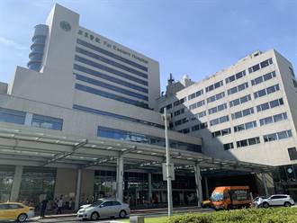 亞東醫院再傳確診 院方說明疑病患兒子先染疫