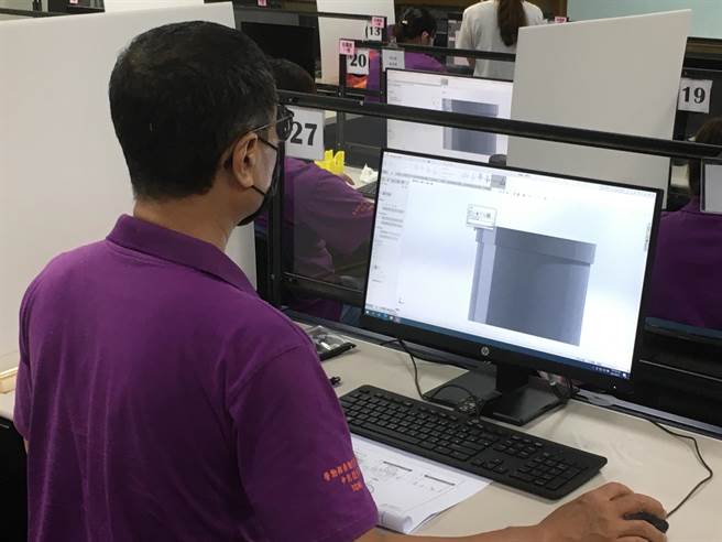 劳动部劳动力发展署中彰投分署劳动学苑今年上半年在彰化地区开办近5门在职训练课程。（劳动部劳动力发展署中彰投分署提供／卢金足台中传真）