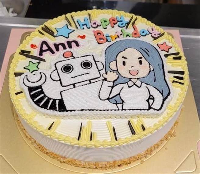 民眾党立委高虹安的生日蛋糕。（图／取自高虹安脸书）