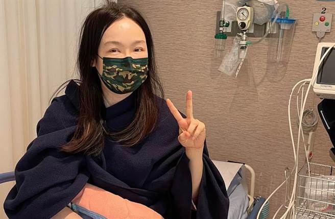 徐薇昏倒送医经检查后是急性肠胃炎。（徐薇老师脸书）