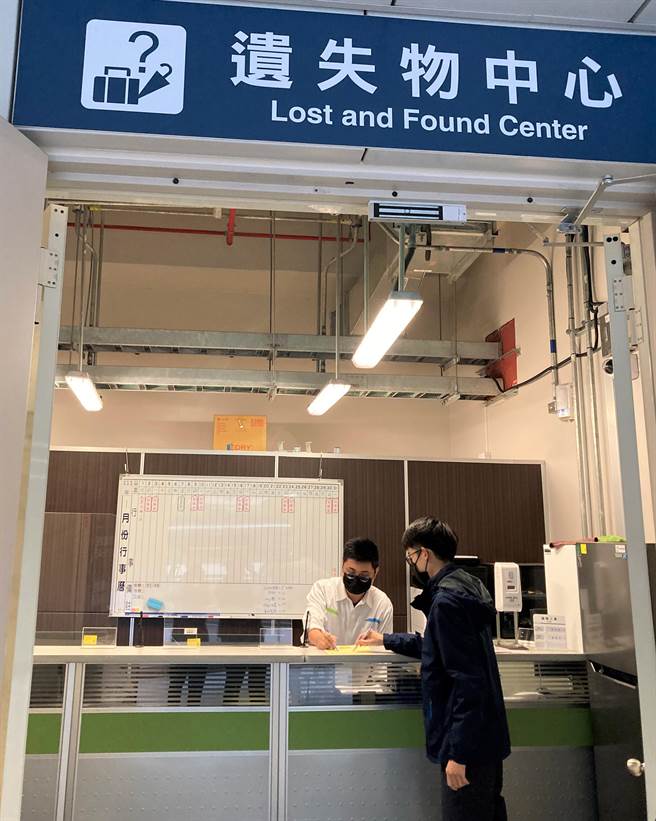 中捷绿线营运近10个月遗失物5000件，中捷遗失物中心提醒旅客，在春节期间返乡、出游务必留意随身物品。（中捷公司提供／陈淑芬台中传真）