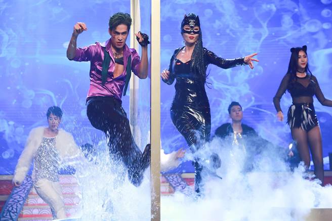 Gino开心说能参与美凤姐今年的大秀。（民视提供）