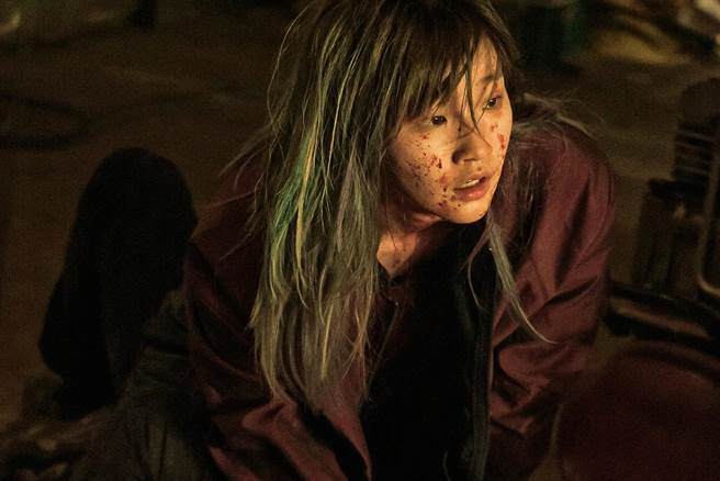 朴素谈在《极速快递》中展现矫捷俐落的身手。（车库娱乐提供）