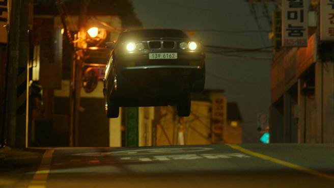 《尸速列车》发行团队打造犯罪飞车鉅作《极速快递》。（车库娱乐提供）