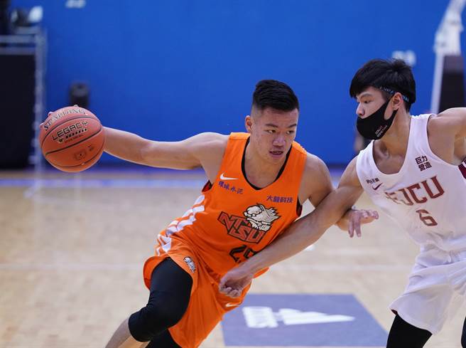 国立体大韩杰谕进帐10分、11篮板。(大专体总提供)