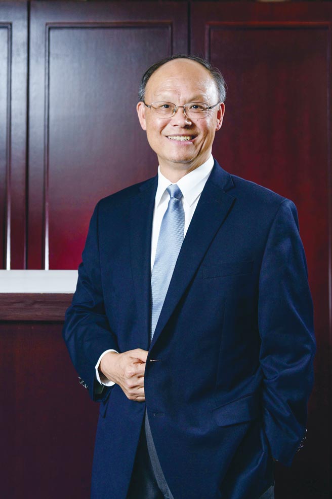 行政院政务委员邓振中。图／行政院经贸谈判办公室提供