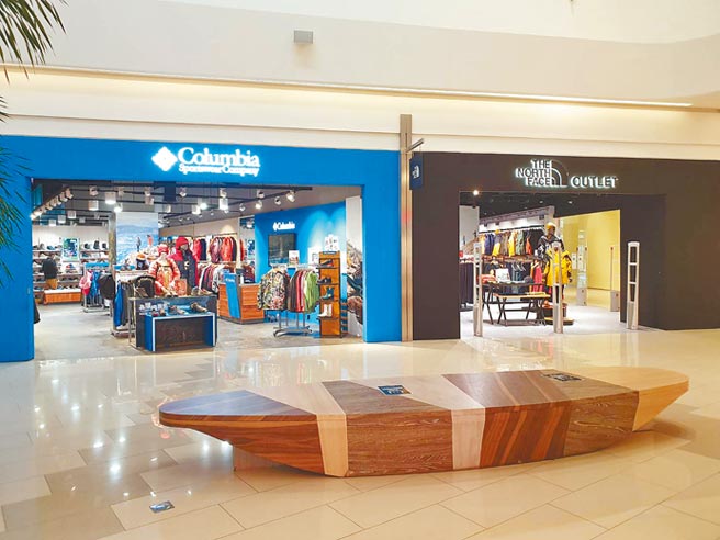 SKM Park拥有全台最丰富的户外休閒运动品牌。（徐亦桥摄）