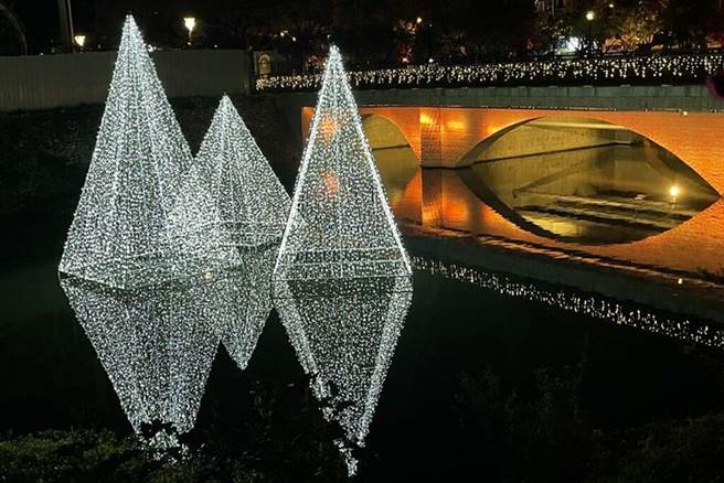 ▲万年溪灯区_沉静大武山。　图：屏东县政府传播暨国际事务处／提供