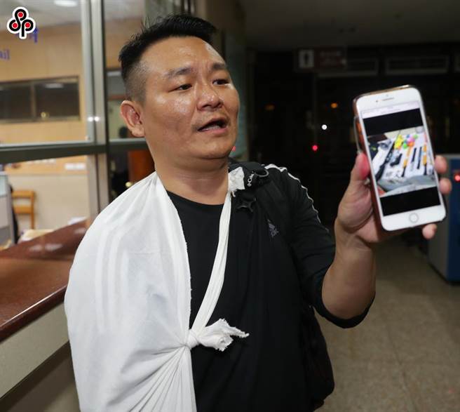 「大陈岛乡情文化促进会」成员胡志伟。本报资料照片