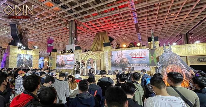 《奥丁：神叛》的玩家们也在活动期间积极至摊位抢鲜参与首次释出的台湾试玩版本。(图／业者提供)