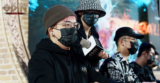 人气实况主 — 6tan与玩家一同进行组队闯关副本。(图／业者提供)