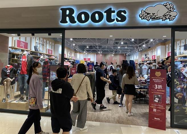 国际名品、运动休閒、各式美食品牌最受欢迎。（柯宗纬翻摄）