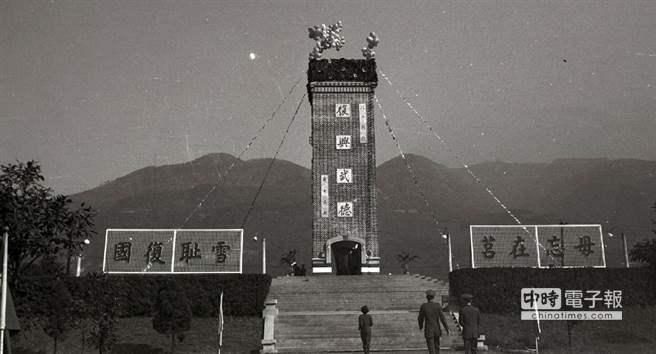 图为復兴冈政工干部学校蒋中正总统亲题「復兴武德」楼。（中时檔案照，余忍摄）