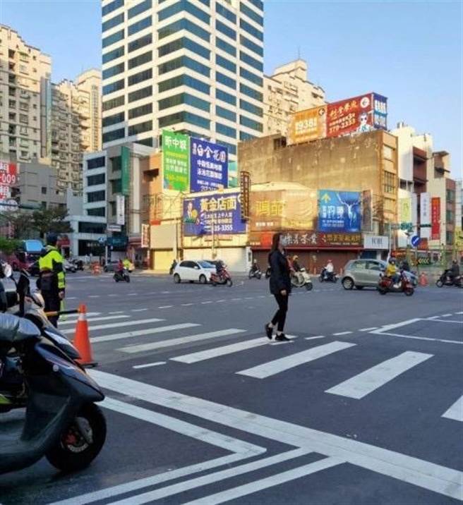 春节连假长达9天，不少民眾将返乡及出游，为避开相关壅塞路段，警方提供相关替代道路资讯。（警方提供）