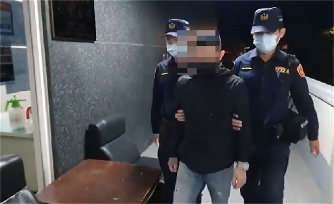 綽號「C300哥」的陳男無業，在家當啃老族，車子也是大吵大鬧跟家人吵來的，入手後屢次肇事，引發憤慨。(圖／警方提供)