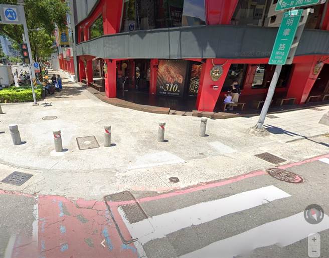 高雄赤鬼牛排出現確診者足跡，包括顧客在內，全店66人遭強制隔離，引發討論。(圖／Google Map)