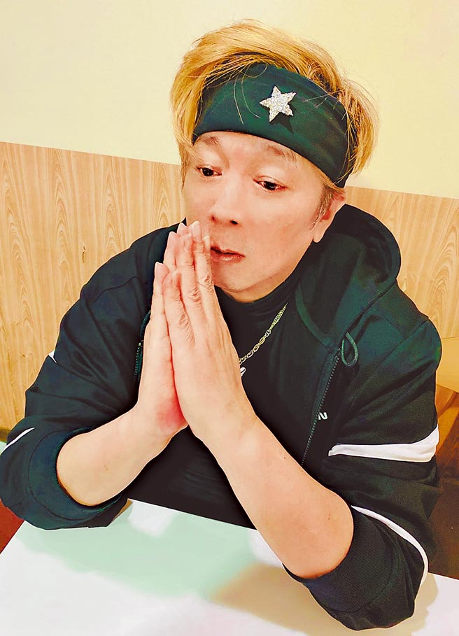 曹西平与蔡头亦师亦友。（摘自脸书）