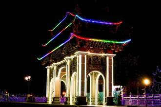 竹林山觀音寺與林口公所全新燈海亮相 夜間點燈超夢幻