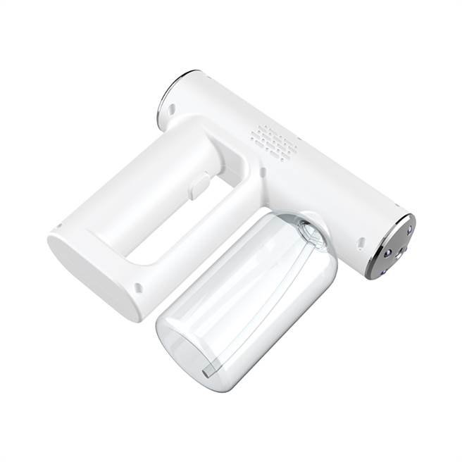 Yahoo奇摩购物中心的iClean 智能感应酒精喷雾机，特价555元，买再送5个口罩支架。（Yahoo奇摩购物中心提供）