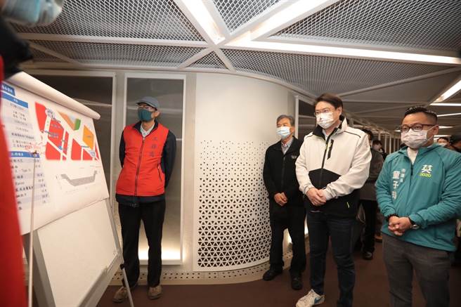 基隆市中心城隍庙、东岸广场人行地下道翻修完毕，今提前启用。（基隆市政府提供／陈彩玲基隆传真）