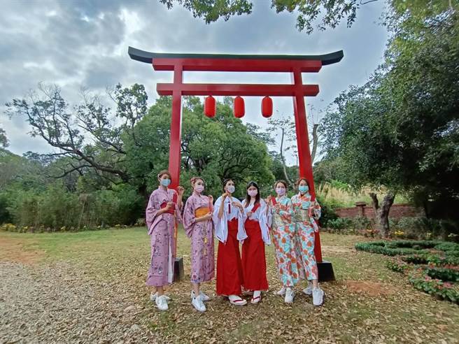 園區內設置祈福場域供民眾祈求，活動相當多元。（陳淑娥攝）